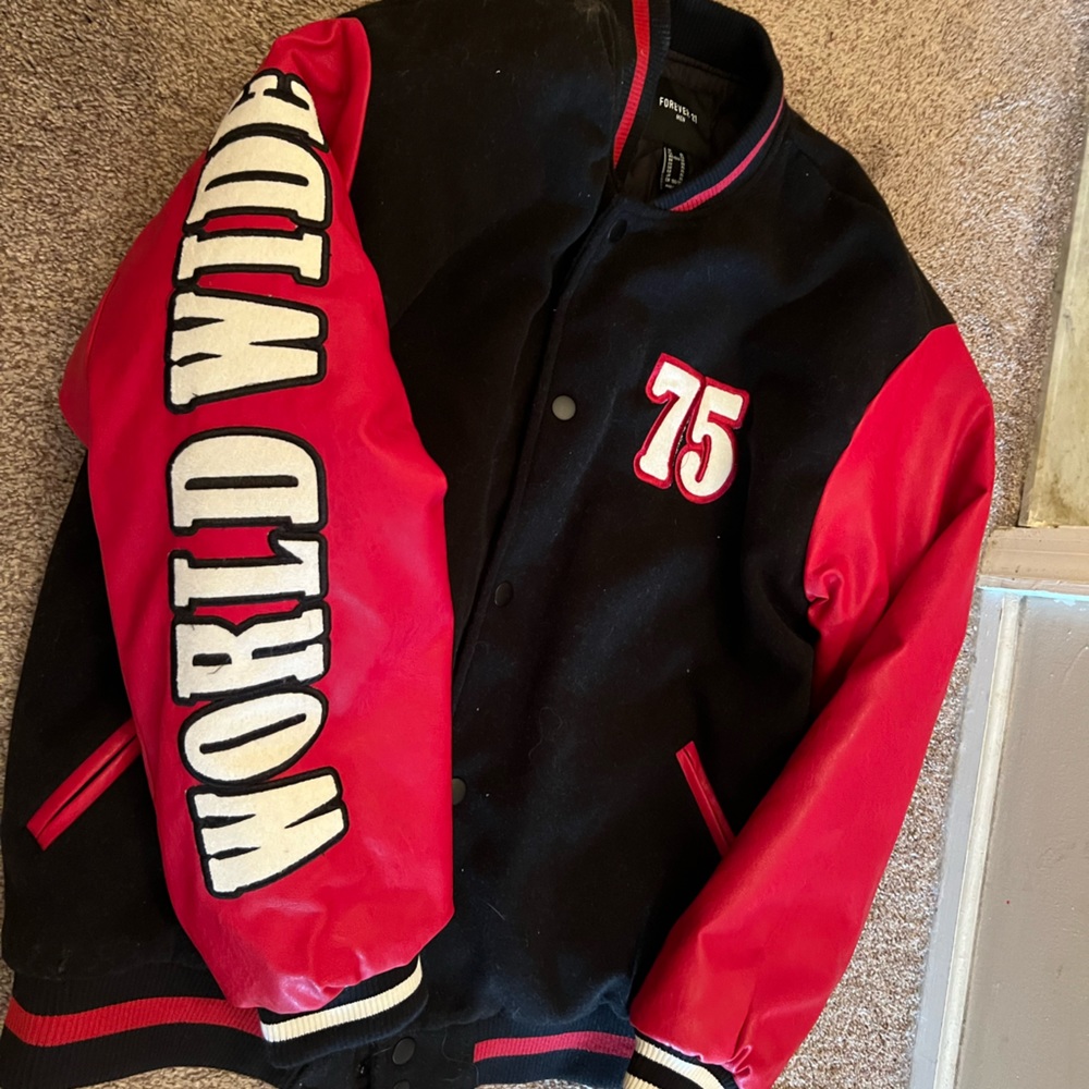 FOREVER 21 MENS VARSITY JACKET - can be for women as well. NEVER WORN